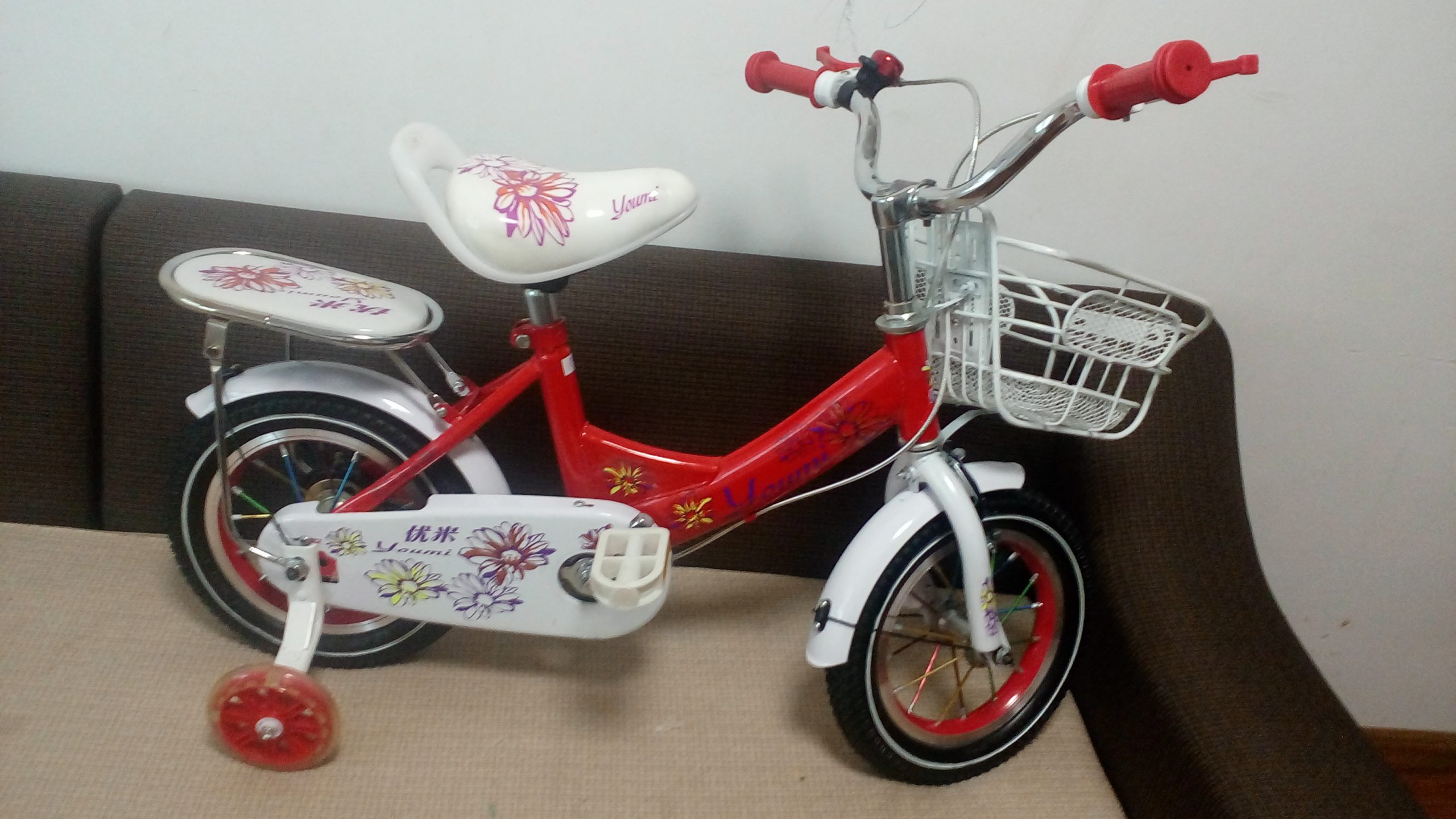 Xe đạp trẻ em cho bé 2, 3, 4, tuổi Youmi màu đỏ giá rẻ vành gió cực đẹp