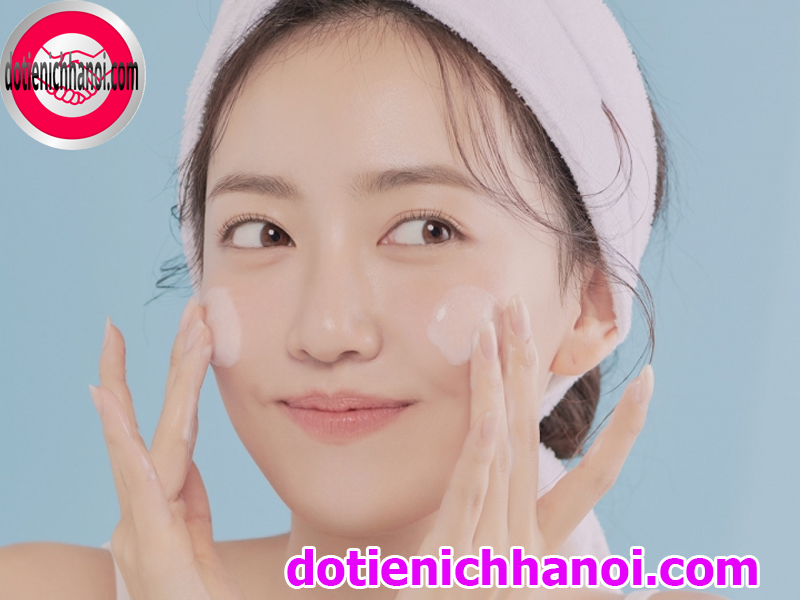 Rửa mặt thường xuyên đúng cách giúp da bạn sáng đẹp tươi trẻ hơn